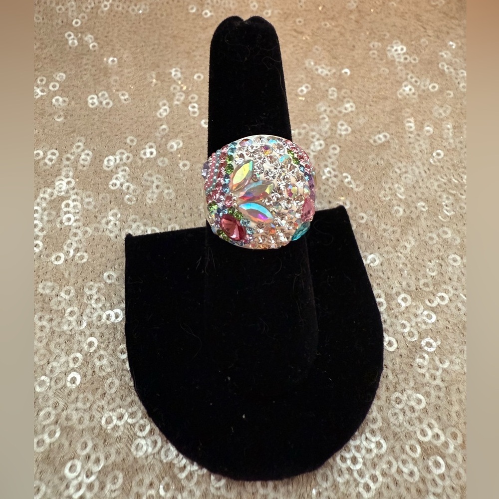 NWT Gorgeous Austrian Crystal / 925 Silver Size 7.5 ring from Mosaico - Picture 4 of 7